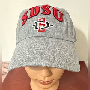 Captivating SDSU Gray Adjustable Baseball Cap NWT